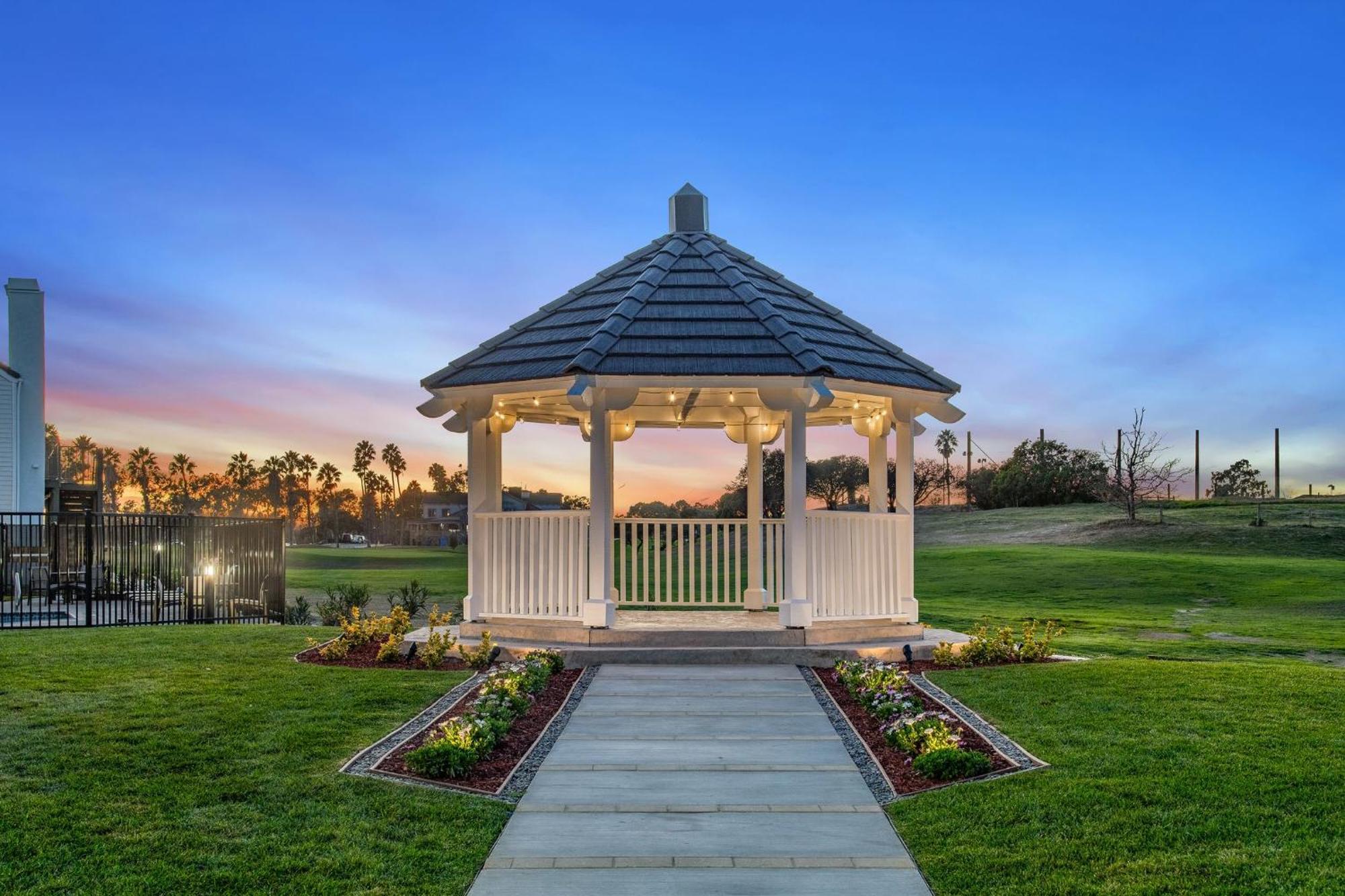 Staybridge Suites Oxnard - River Ridge By Ihg Экстерьер фото